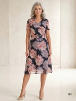 Granatowa letnia sukienka w kwiaty z krótkim rękawem – rozkloszowany fason z ozdobnym paskiem 26957