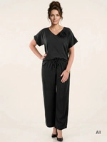 Klasyczny czarny komplet ze spodniami i tuniką Plus Size – elegancki fason z dekoltem V i kieszeniami 40024