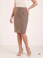 Elegancka spódnica midi plus size w odcieniu mokka – prosty krój wysmuklający sylwetkę, z gumką w pasie 40651