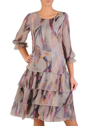 Elegancka wiosenna sukienka, kreacja z falbanami 28135