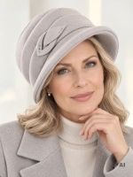Szary kapelusz damski cloche w stylu retro – elegancki model z krótkim rondem, ozdobną wstawką i cyrkoniami 40912