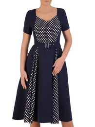 Sukienka z paskiem, modna kreacja w wyszczuplającym fasonie 25874