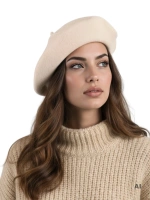 Beret damski kremowy z wełny merynosów - elegancki dodatek jesienno-zimowy 40899